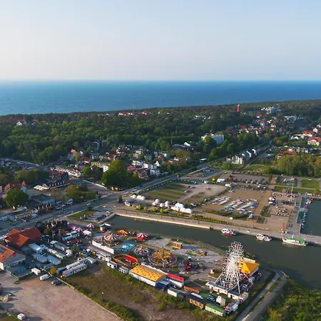 Lägenhet Mieszkania I Przy Plazy, Zeromskiego 2 Holiapart Krynica Morska