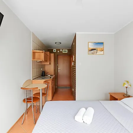 Mieszkania I Przy Plazy, Przyjazne Czwronogom, Zeromskiego 2 Holiapart Krynica Morska