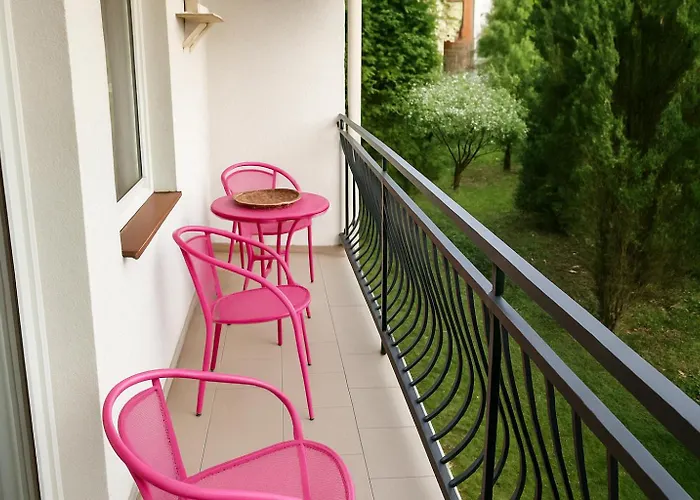 Apartament Mieszkania i apartamenty przy plaży, przyjazne czwronogom, Żeromskiego 2 HoliApart *