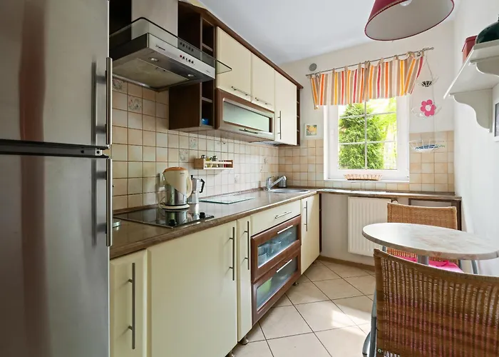 Lägenhet Mieszkania I Przy Plazy, Zeromskiego 2 Holiapart *