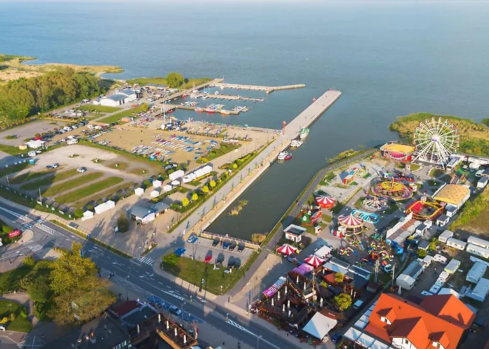 Mieszkania i apartamenty przy plaży, przyjazne czwronogom, Żeromskiego 2 HoliApart Apartament Krynica Morska